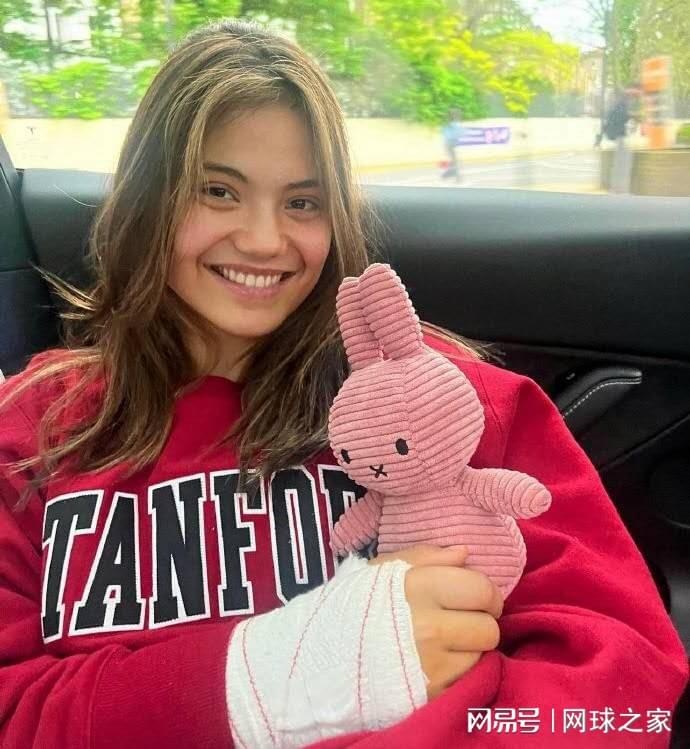 抢七局更是, 致她带伤训, 权威