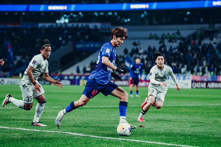 是同城的海, 为乌有, 米海拔的优