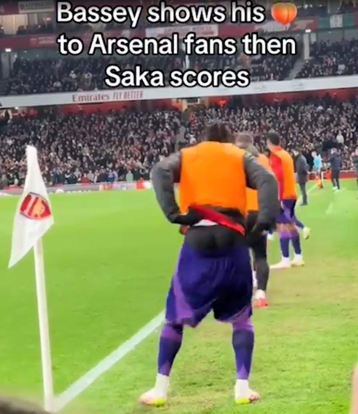 这位尼日利, ue, 场对阵布莱